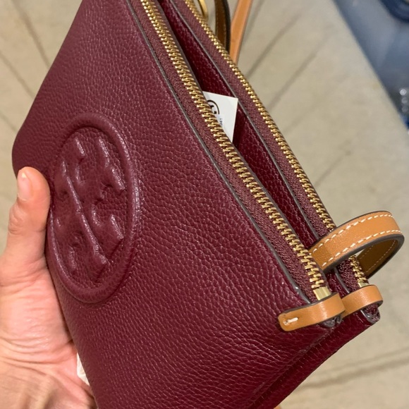 Sold - Picture 3 of 8